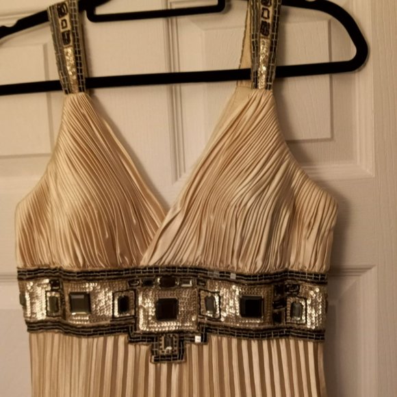 Grecian Style Dress - Picture 7 of 11